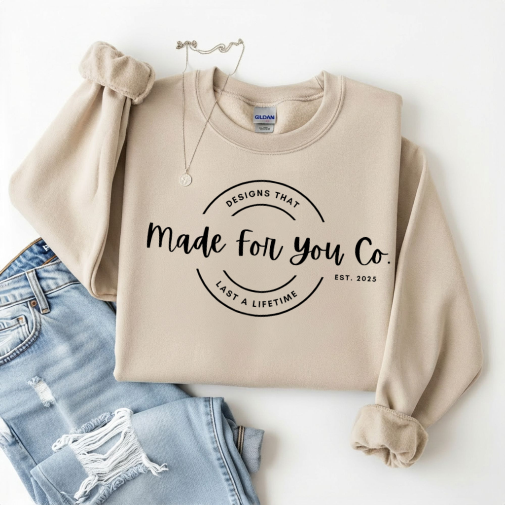 Gildan Sand Crewneck LOGO SWEATSHIRT