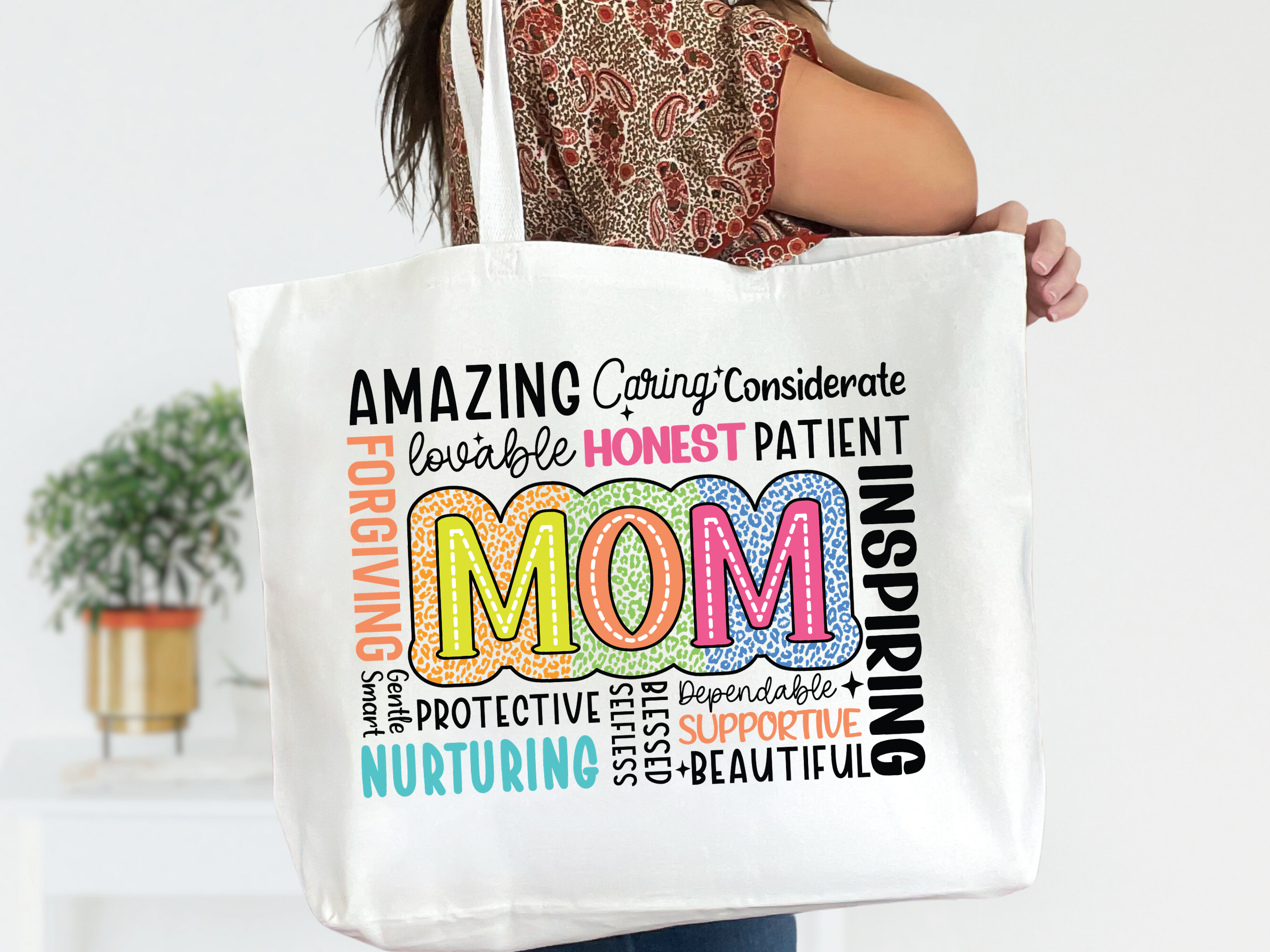 Mom White Canvas Tote Bag with Zipper